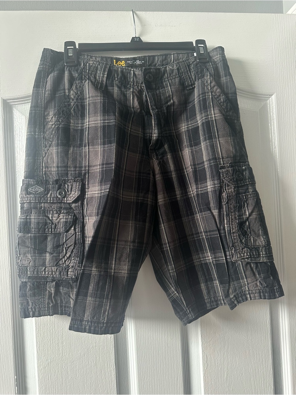 Lee Men’s Black & Gray Plaid Cargo Shorts